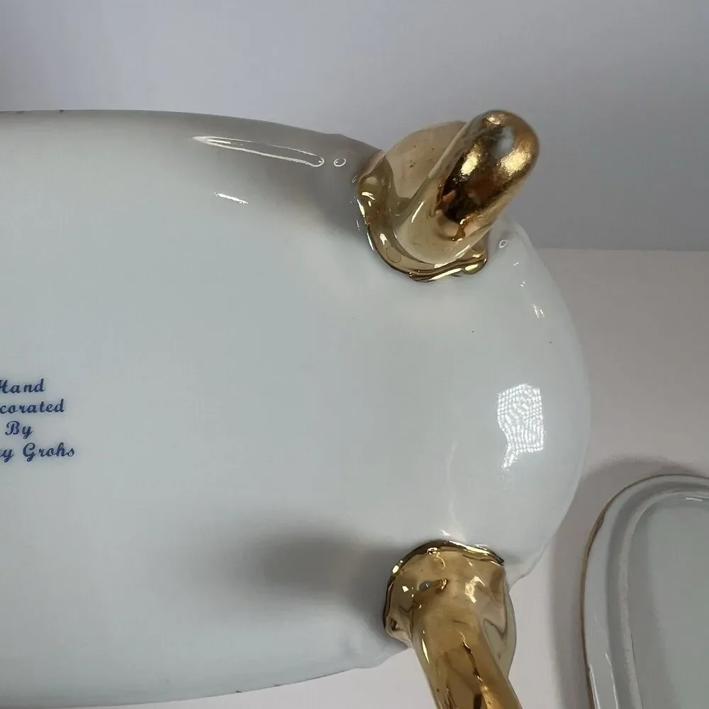 Porcelain Trinket Box With Gold Gilded Feet Oval Shaped With‎ Hand Painted Roses